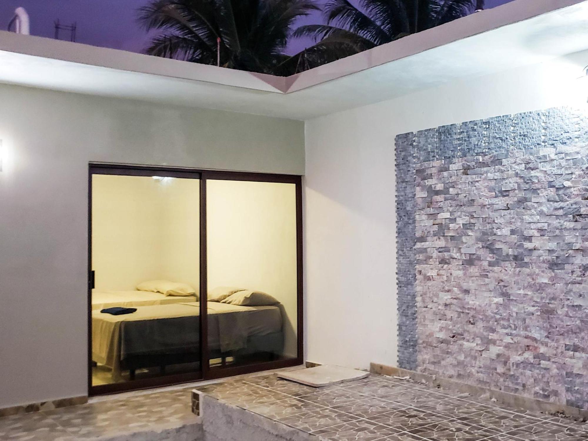 Hotel Blue Turtle บากาลาร์ ภายนอก รูปภาพ