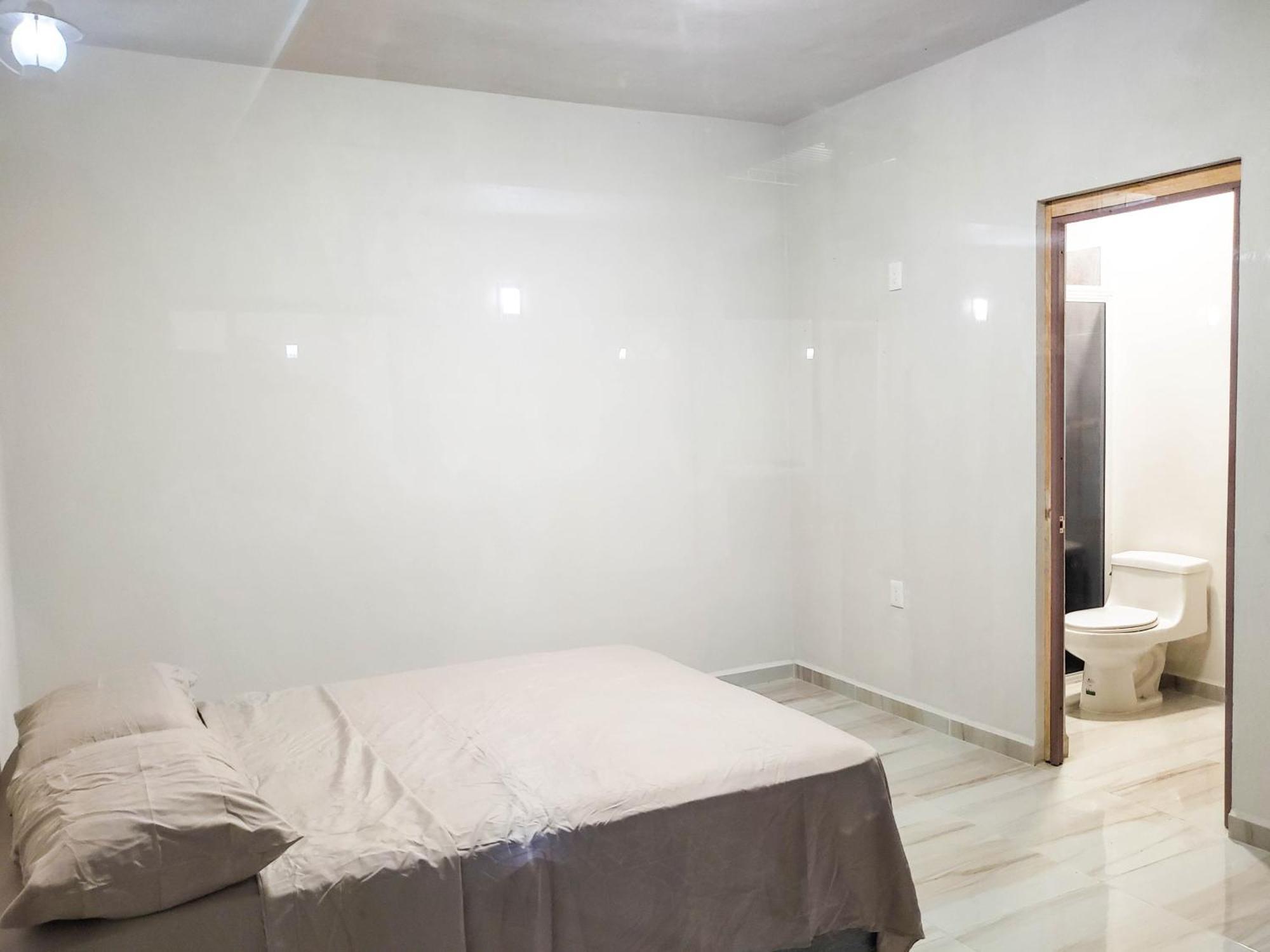 Hotel Blue Turtle บากาลาร์ ภายนอก รูปภาพ